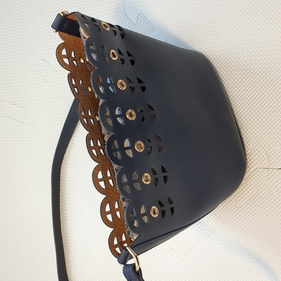 Stella & dot - Navy Blue small handbag with liner - Picture 6 of 7